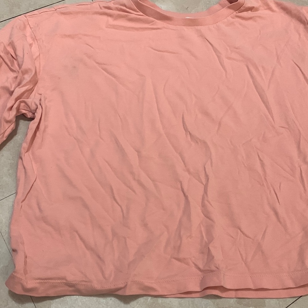 Pink top - Picture 1 of 2